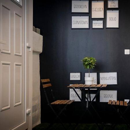 Superbe Appartement Avec Patio Nîmes Exteriér fotografie